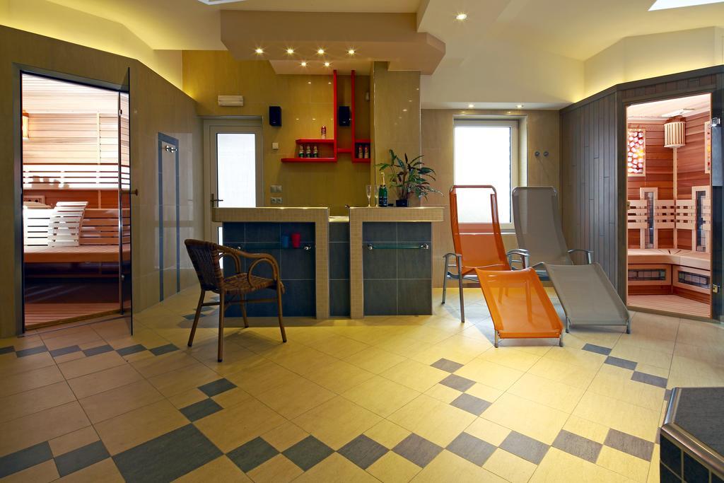 Wellness Penzion Pod Rozhlednou Kostelec nad Orlicí Exterior foto