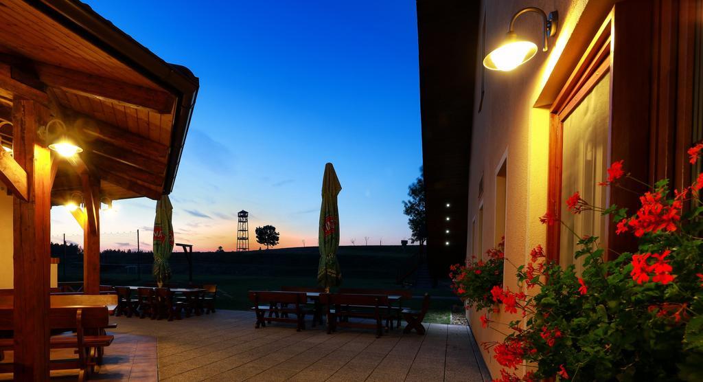 Wellness Penzion Pod Rozhlednou Kostelec nad Orlicí Exterior foto